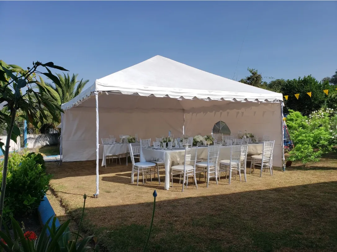 Carpa instalada para evento